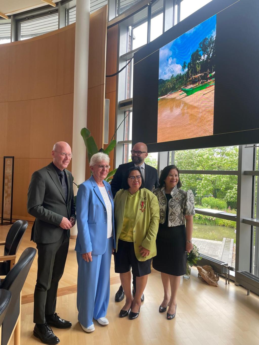Bundesverdienstkreuz für Magda und&nbsp;Gloria